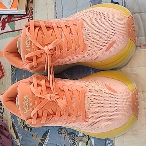 Hoka Bondi 8- never used